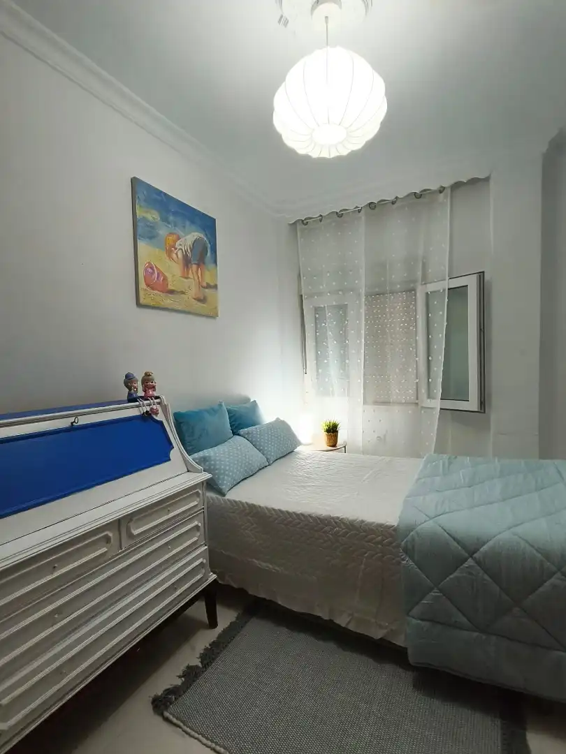 Habitación de Piso en venta en La Línea de la Concepción con Aire acondicionado y Amueblado