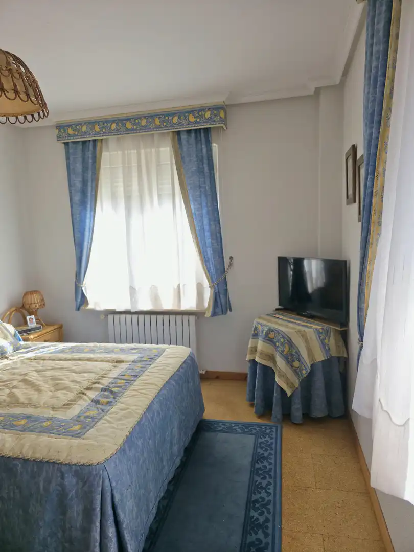 Dormitori de Casa o xalet en venda en Pomar de Valdivia amb Calefacció, Jardí privat i Terrassa