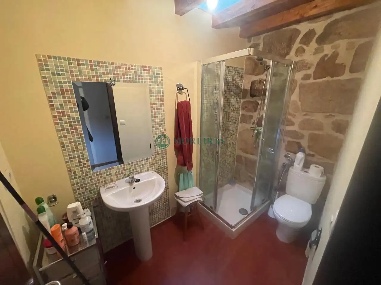 Bathroom of Houses for sale in Ourense Capital   with Heating and Private garden