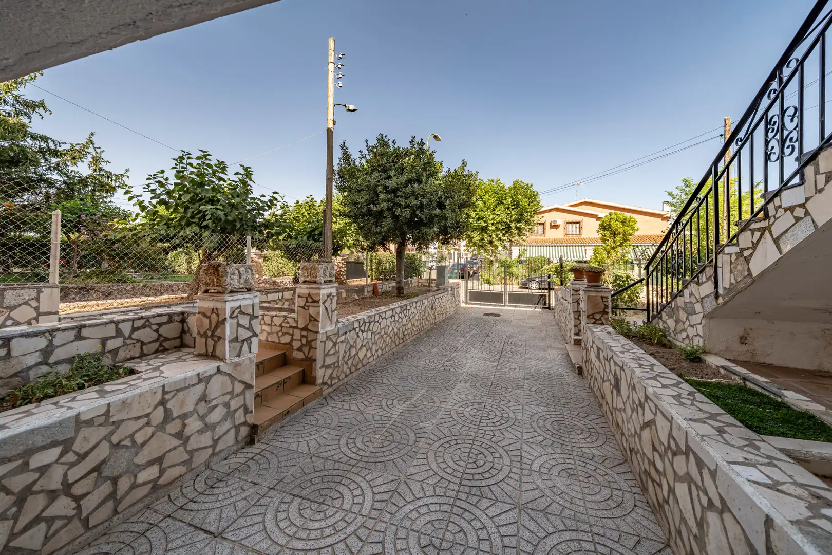 Casa aparellada amb jardí en venda a Calle de San José, imagen 40