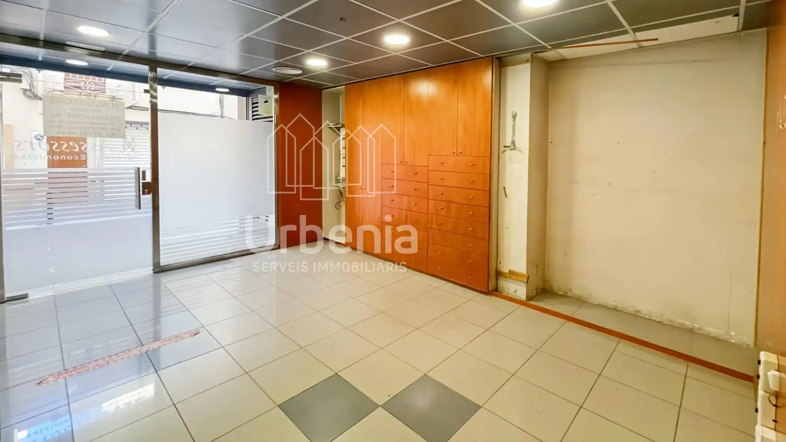 Local comercial de lloguer a Calella, imagen 2