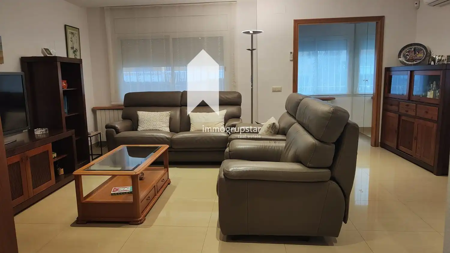 Wohnzimmer von Einfamilien-Reihenhaus zum Verkauf in Castell d'Aro, Platja d'Aro i s'Agaró mit Klimaanlage, Heizung und Terrasse