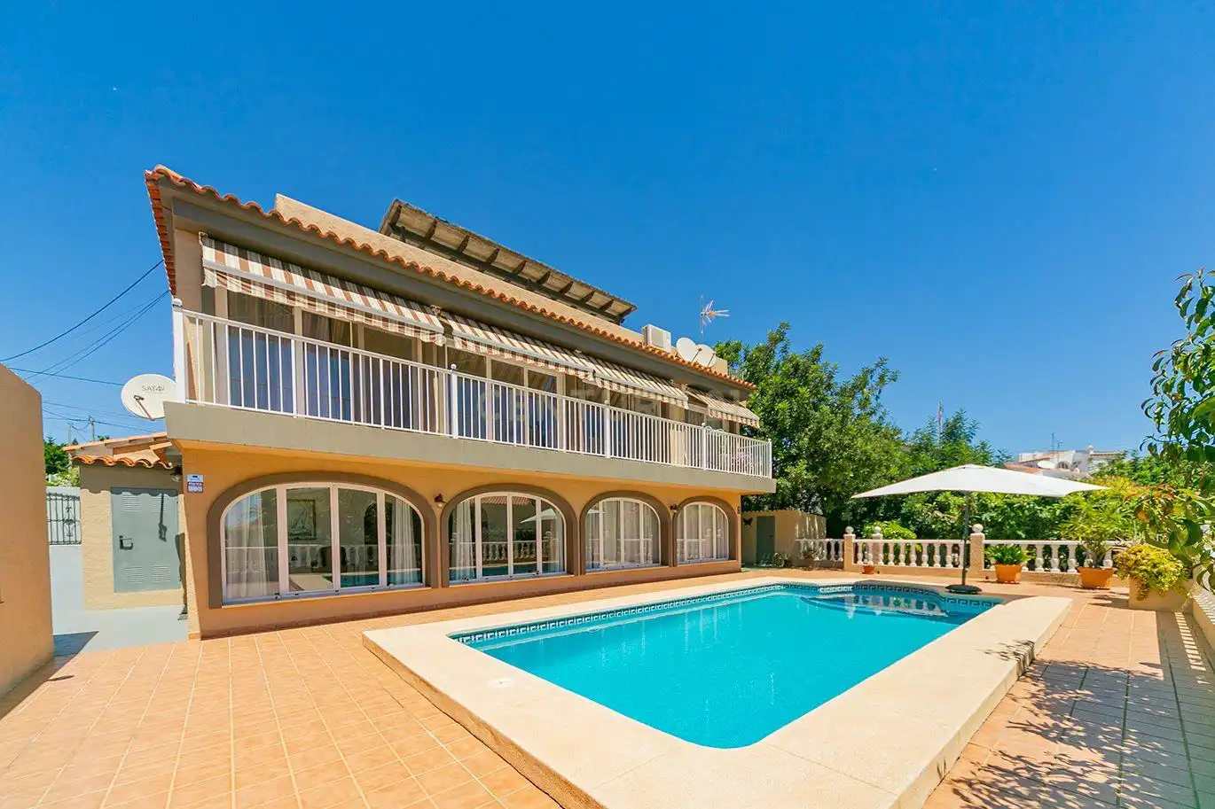 Vista exterior de Apartament de lloguer en Calpe / Calp amb Piscina comunitària