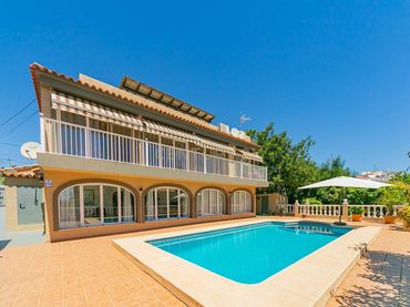Mini appartamento con piscina in affitto a UR ORTENBACH 10(J) CALP (ALICANTE)