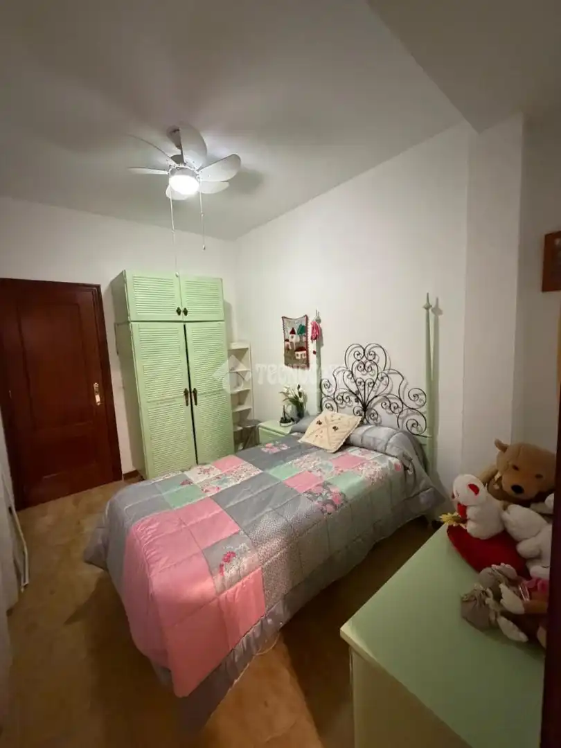 Bedroom of Houses for sale in Sevilla