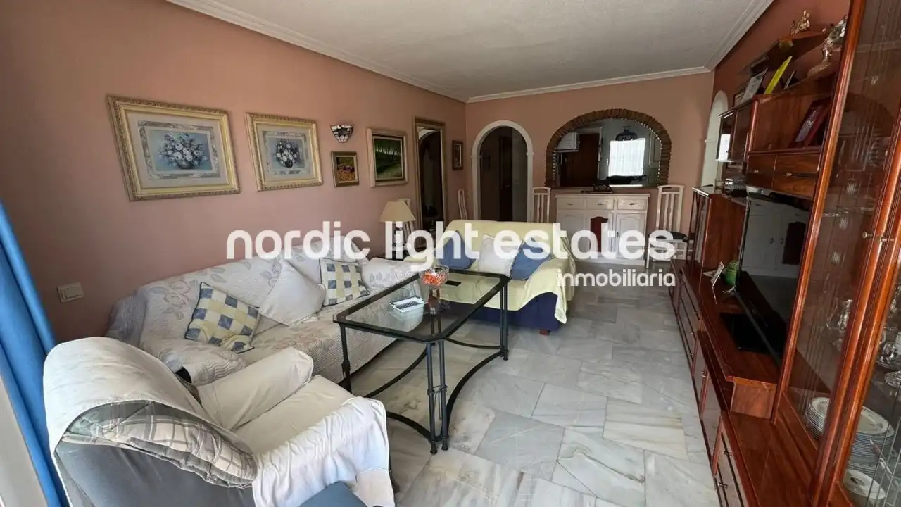Piso con piscina en venta en La Carihuela - Los Nidos, imagen 10