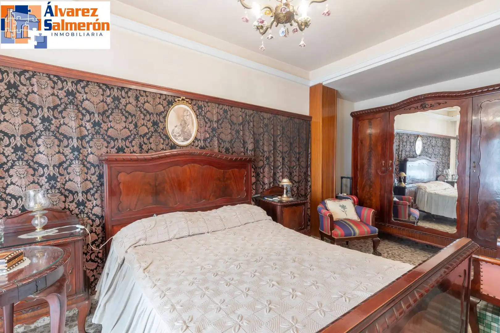 Habitación de Piso en venta en Granada