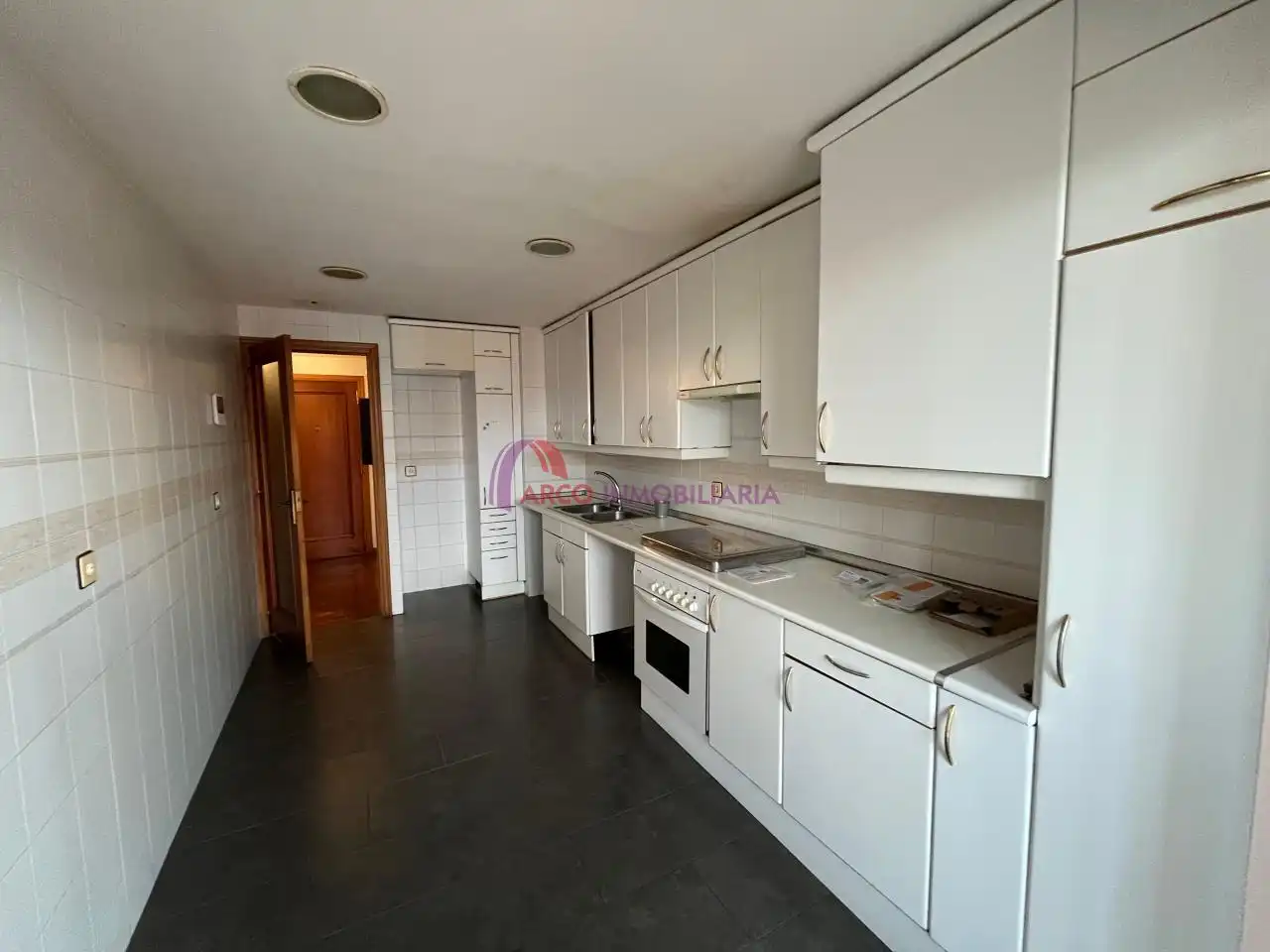 Kitchen of Flat for sale in Burgos  with Heating, Parquet flooring and Terrace