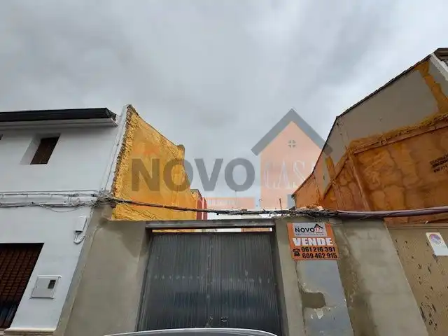 Grundstücke und Bauplätze zum Verkauf in Colom