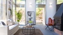 Sala d'estar de Casa o xalet en venda en Esparreguera amb Aire condicionat, Jardí privat i Forn