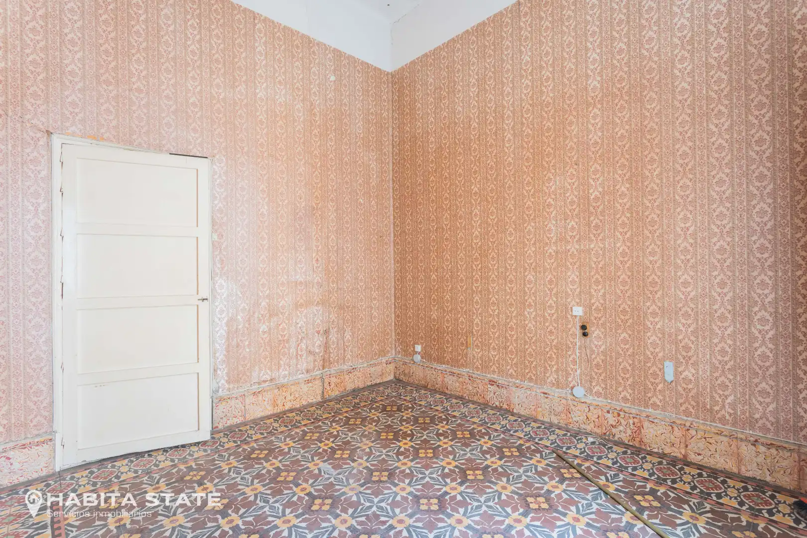 Dormitori de Edifici en venda en Almería