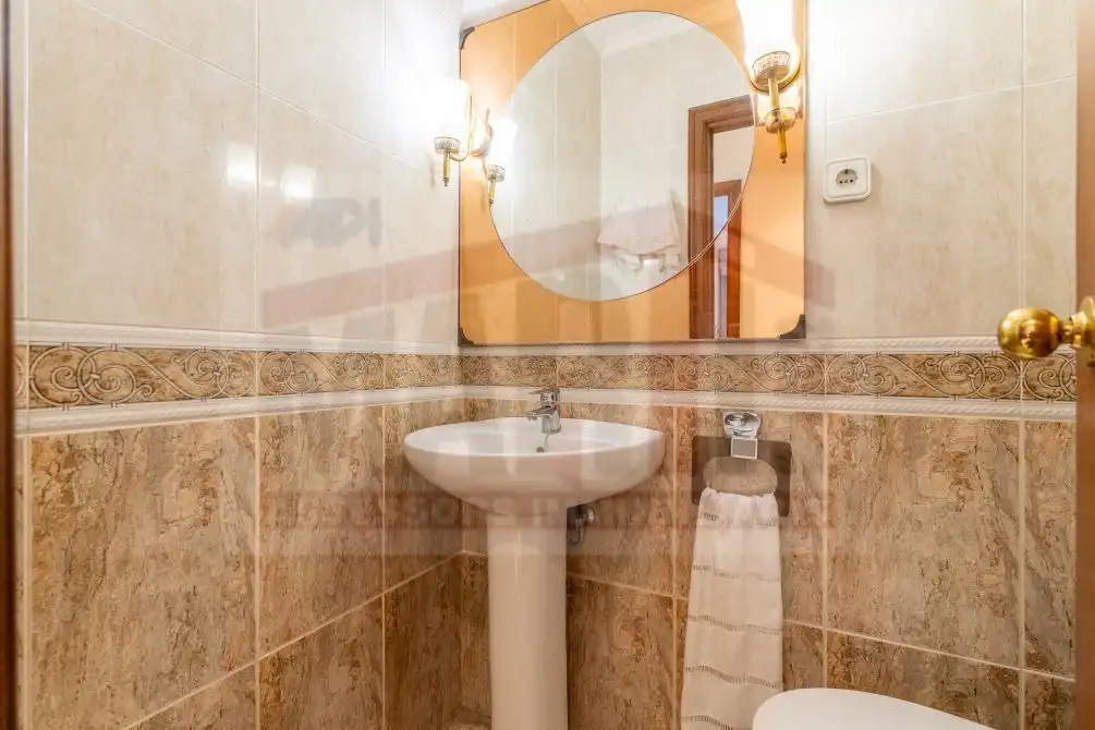 Bany de Pis en venda en Reus amb Balcó