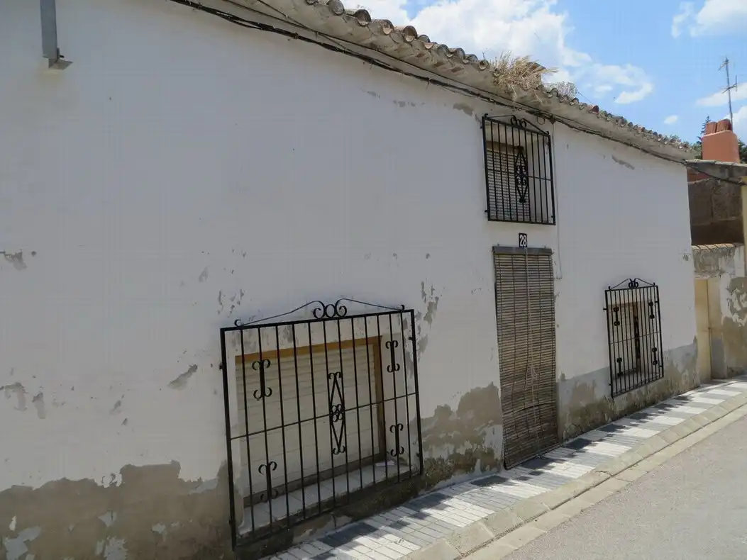 Vista exterior de Residencial en venta en Lezuza