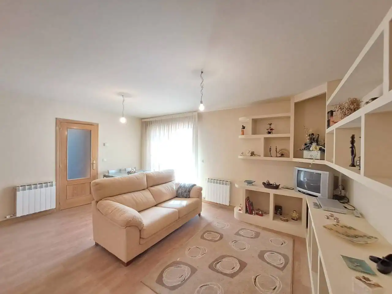 Living room of Flat for sale in Valdorros  with Heating, Parquet flooring and Terrace