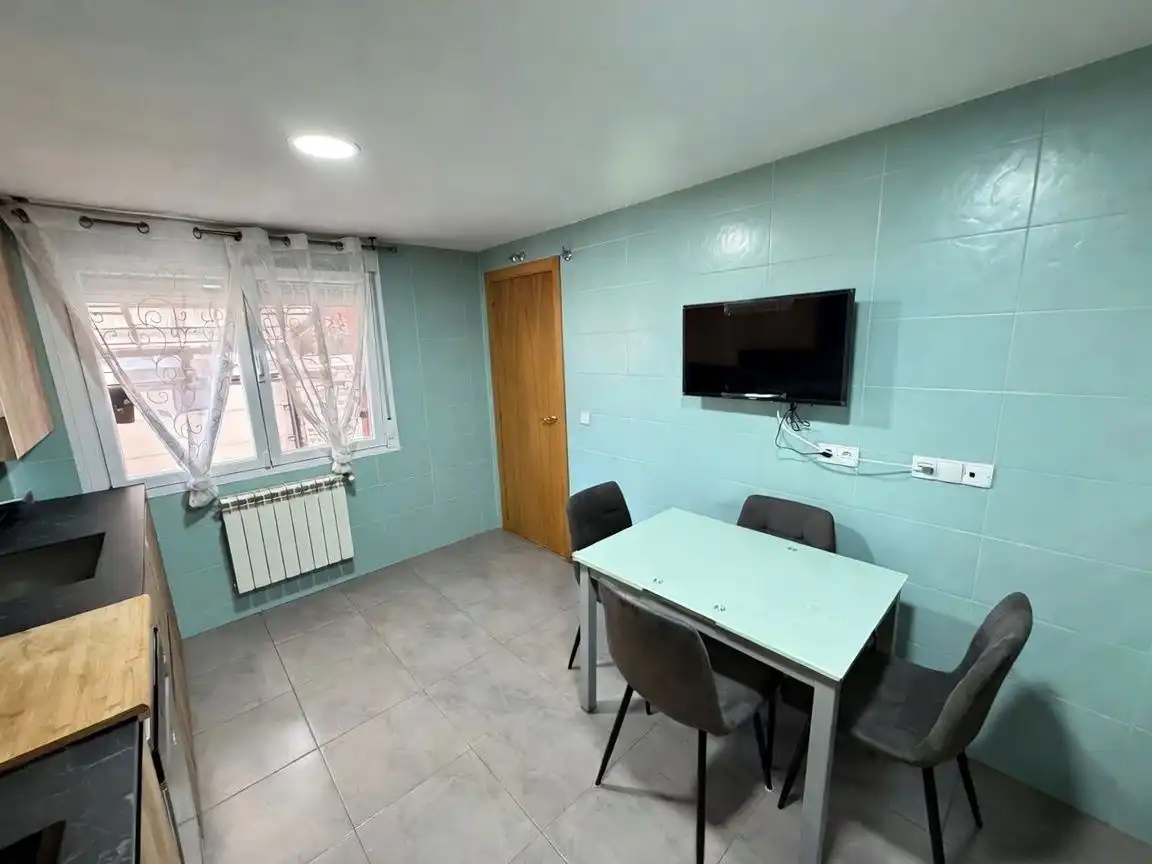 Cuina de Casa o xalet en venda en Tórtola de Henares amb Calefacció i Terrassa