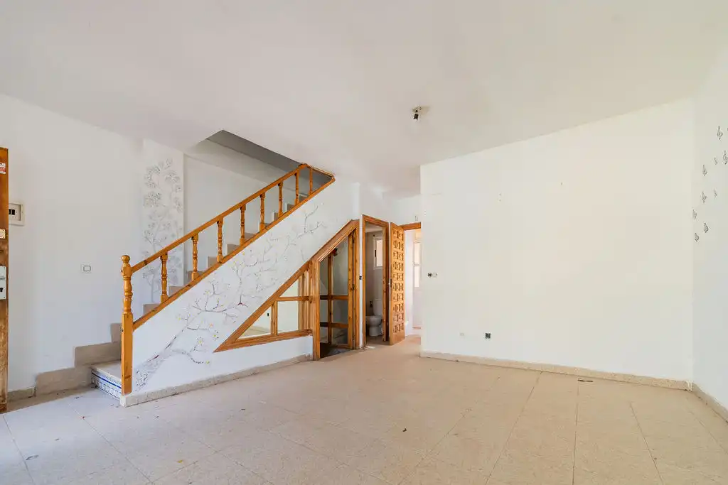 Casa adosada en venta en TR Lobarro, Los Nietos