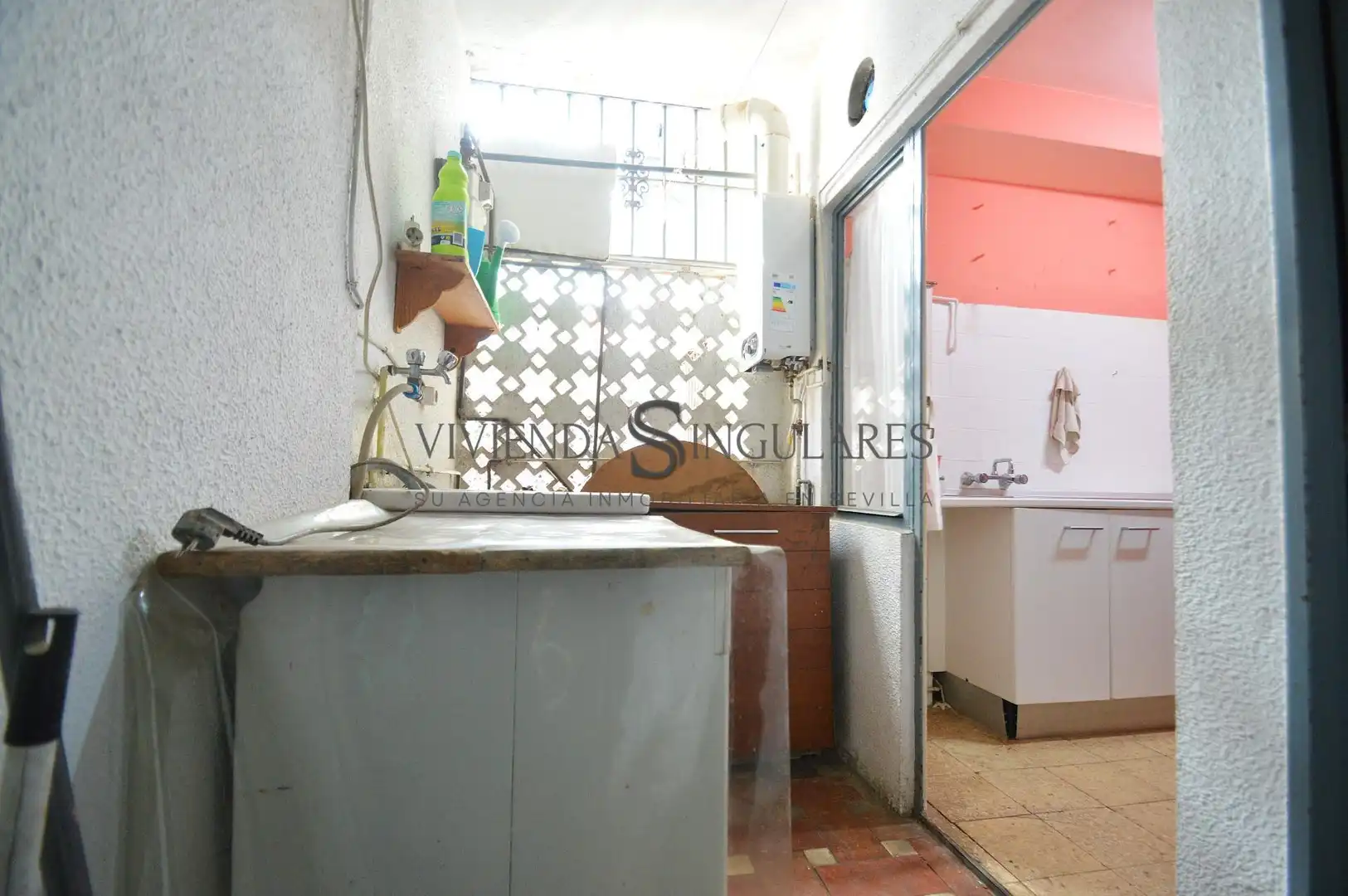 Kitchen of Flat for sale in Sevilla  with Terrace
