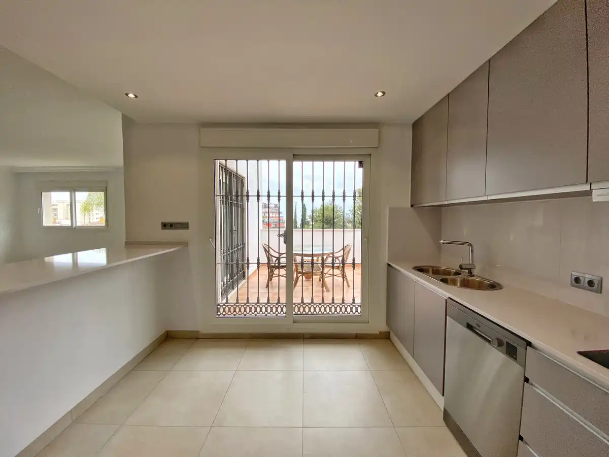 Kitchen of Detached homes for rent in Marbella  with Air Conditioner, Private garden and Terrace