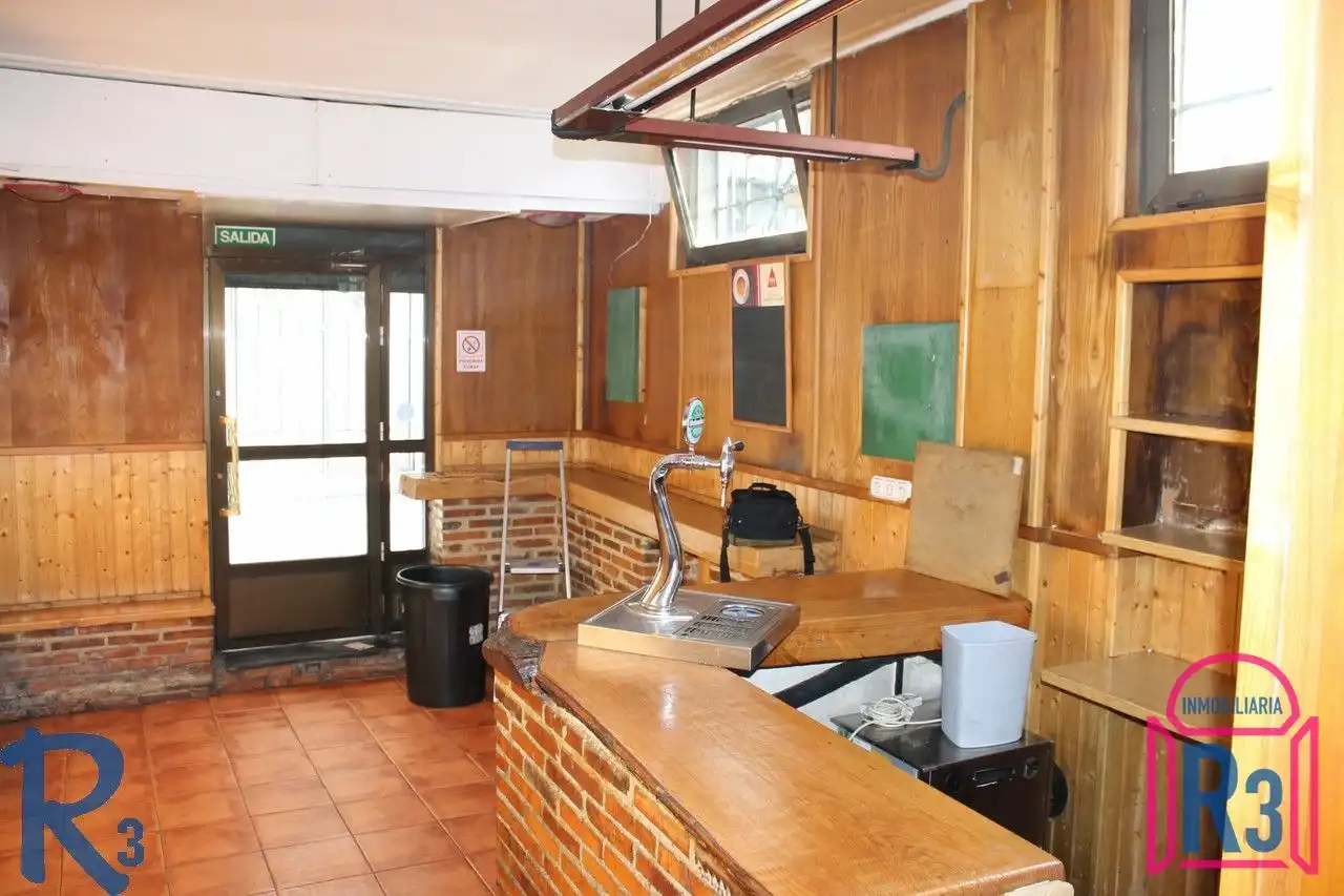 Local comercial en venda a Murias de Paredes, imagen 6