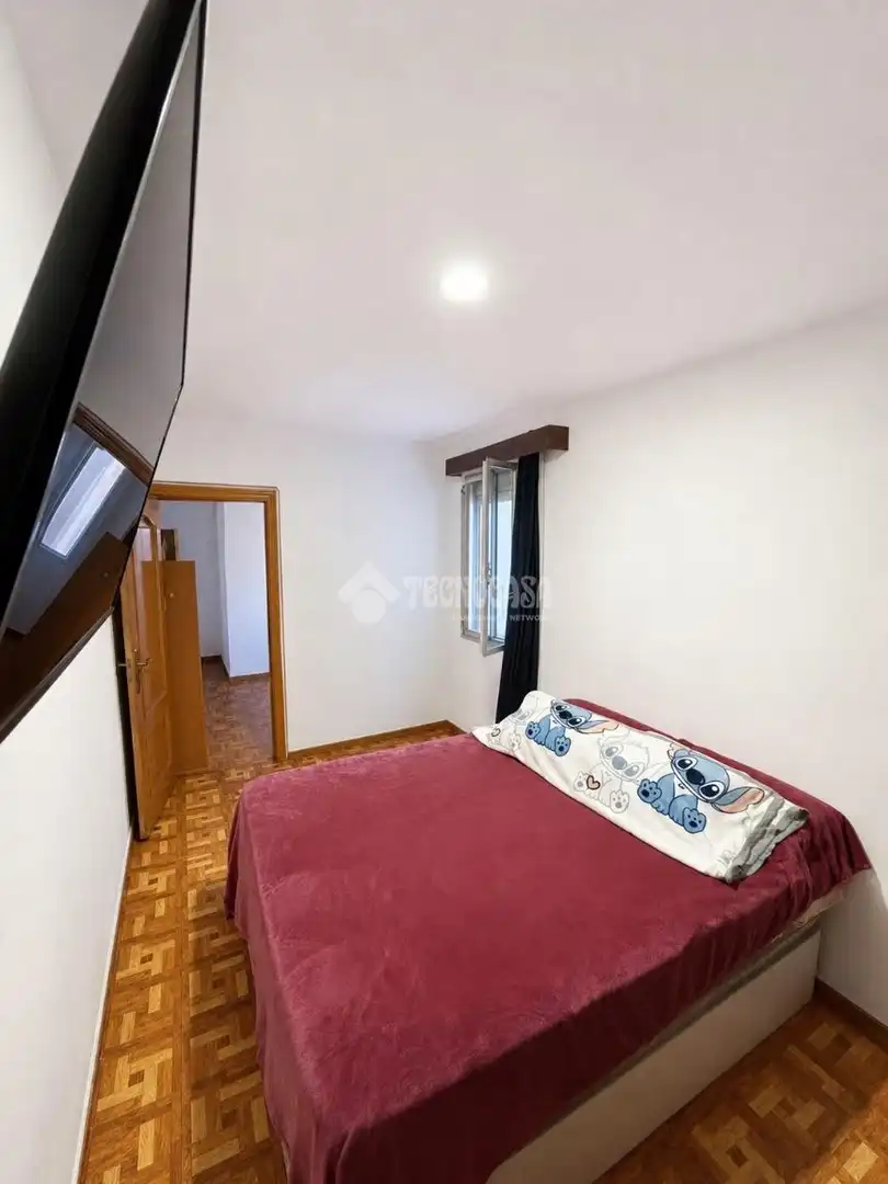 Bedroom of Flat for sale in Madrid  with Air Conditioner and Balcony