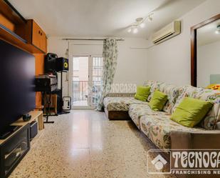 Living room of Flat for sale in  Barcelona Capital  with Air Conditioner, Heating and Furnished