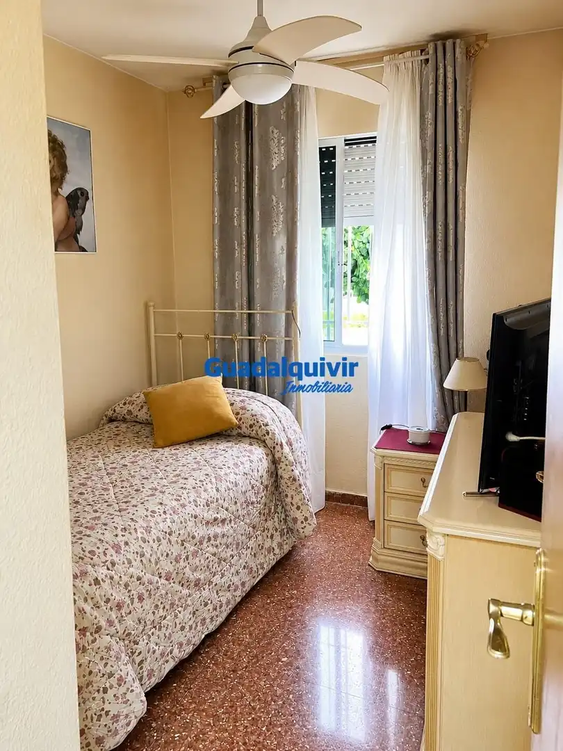 Piso con terraza en venta en Nervión, imagen 3