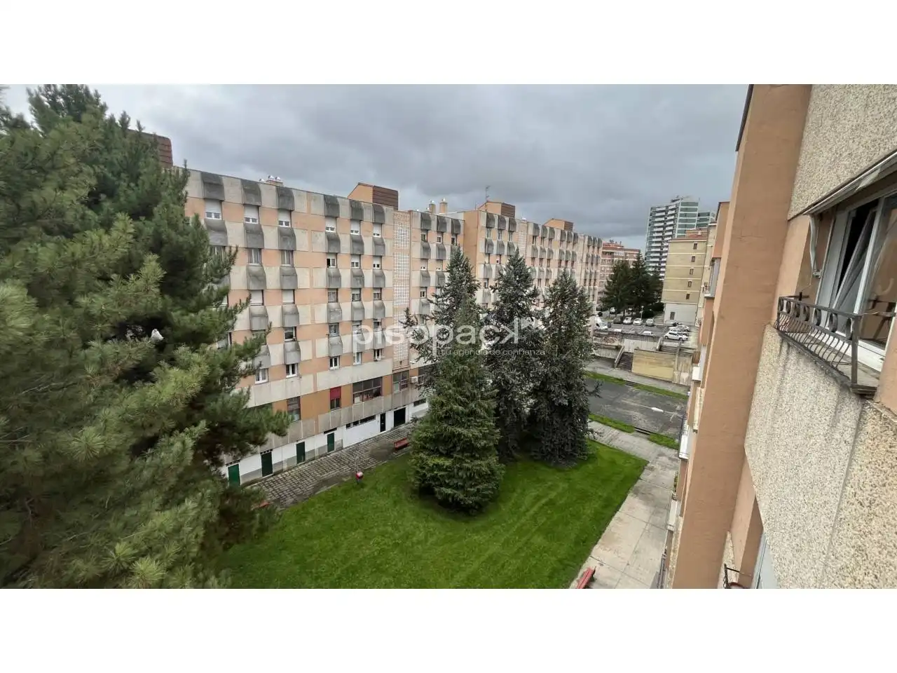 Exterior view of Flat for sale in  Pamplona / Iruña  with Heating, Parquet flooring and Alarm