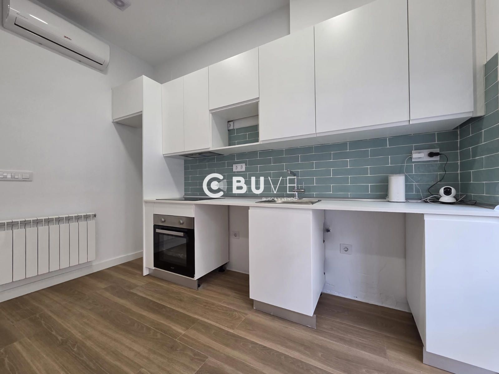 Kitchen of Flat for sale in  Madrid Capital  with Air Conditioner and Heating