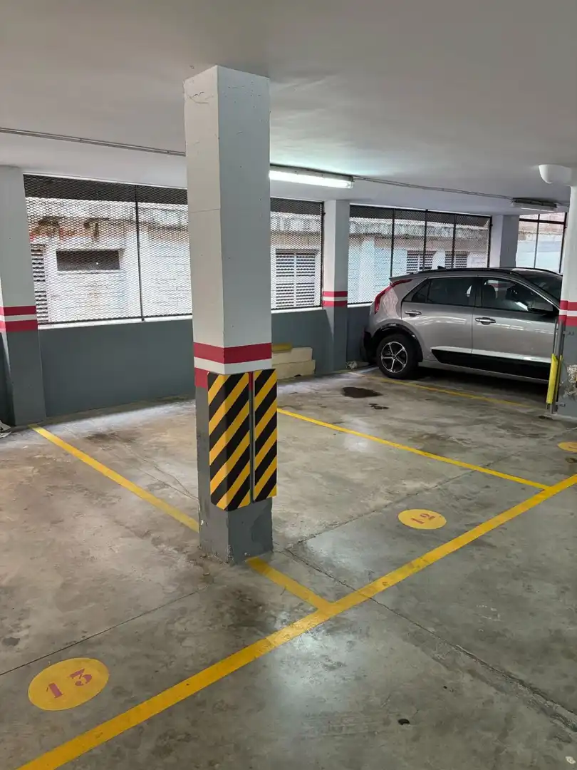 Parkplatz zum Verkauf in ENRIQUE GRANADOS 64, imagen 6