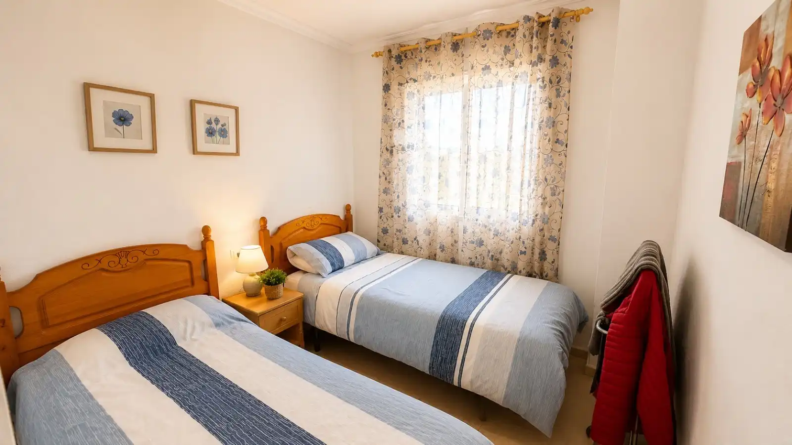 Bedroom of Flat for sale in Guardamar del Segura  with Terrace, Swimming Pool and Furnished