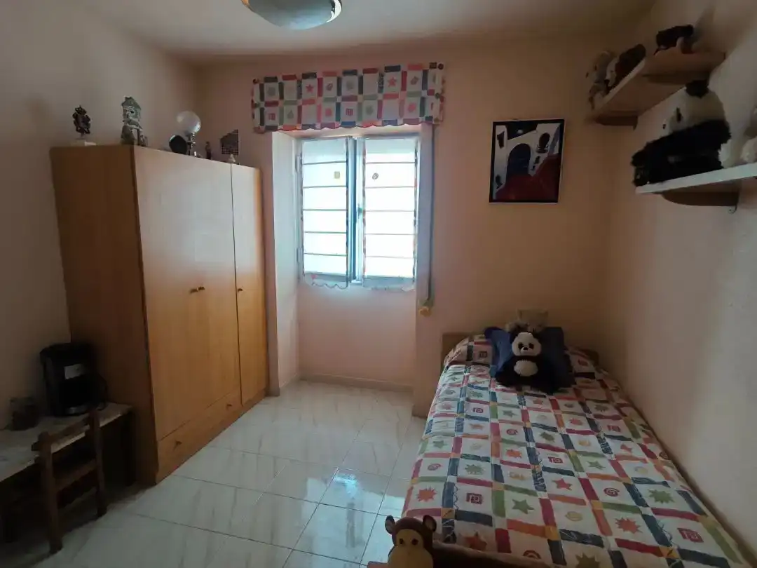 Dormitori de Casa adosada en venda en Valle de Losa