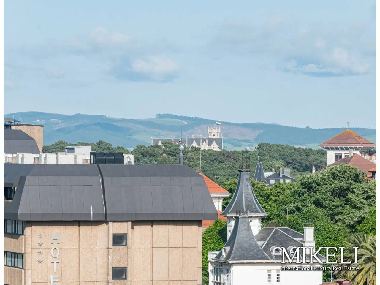 Außenansicht von Wohnung zum Verkauf in Santander mit Heizung, Terrasse und Abstellraum