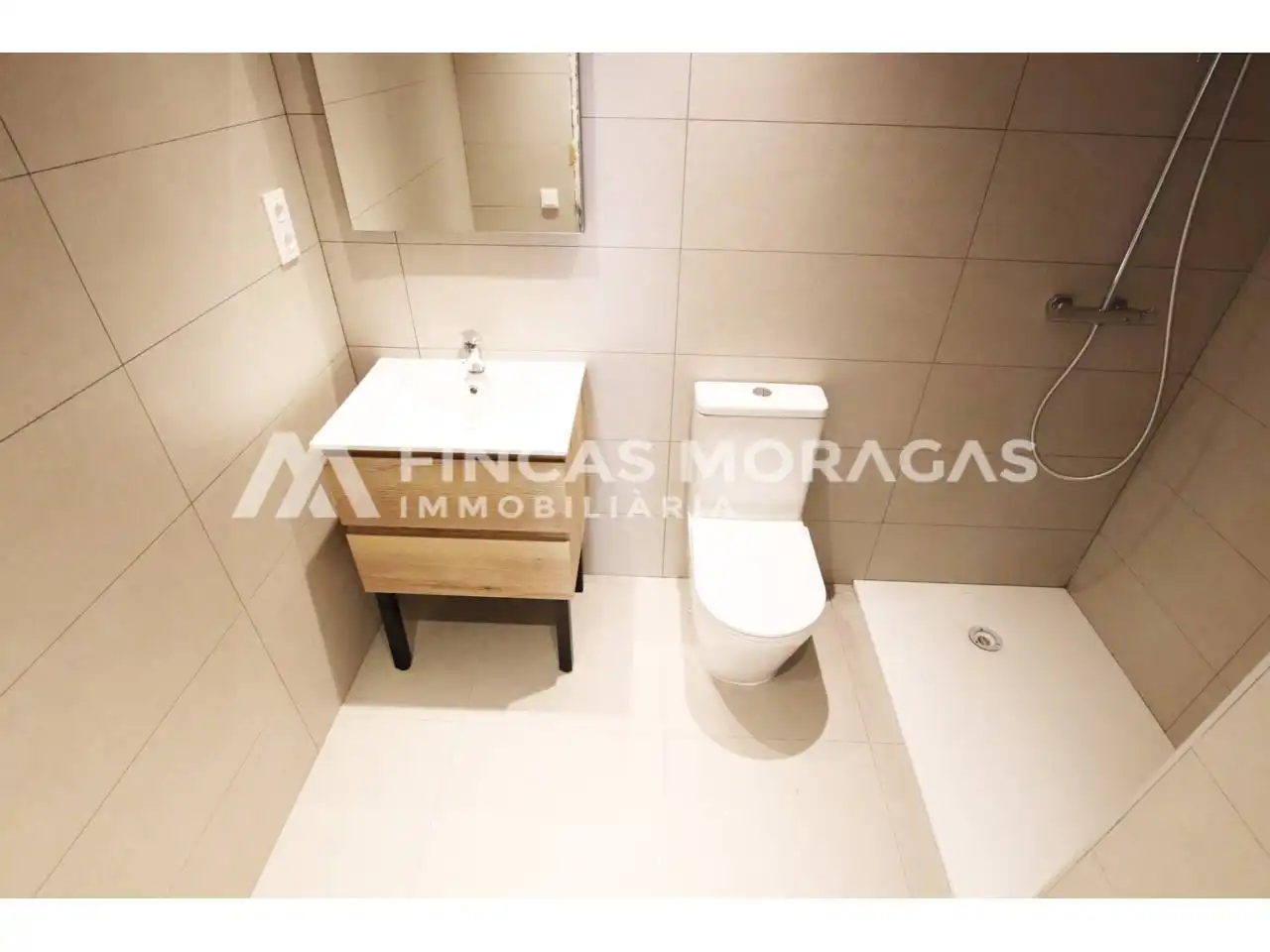Flat for rent in Calle Castell, Can Fatjó - Sant Jordi Park - Plana del Castell