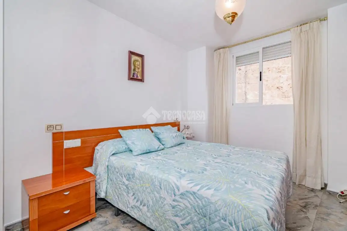 Dormitori de Casa adosada en venda en Loja amb Terrassa