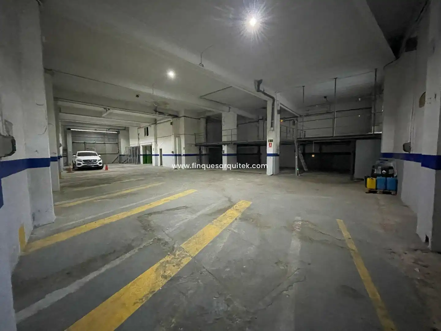 Local comercial en venda a Calle CORTS CATALANES, imagen 6