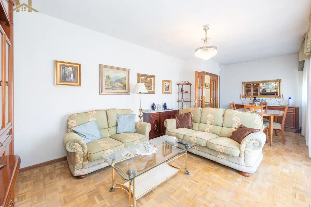 Wohnzimmer von Wohnung zum Verkauf in Madrid mit Klimaanlage, Heizung und Terrasse