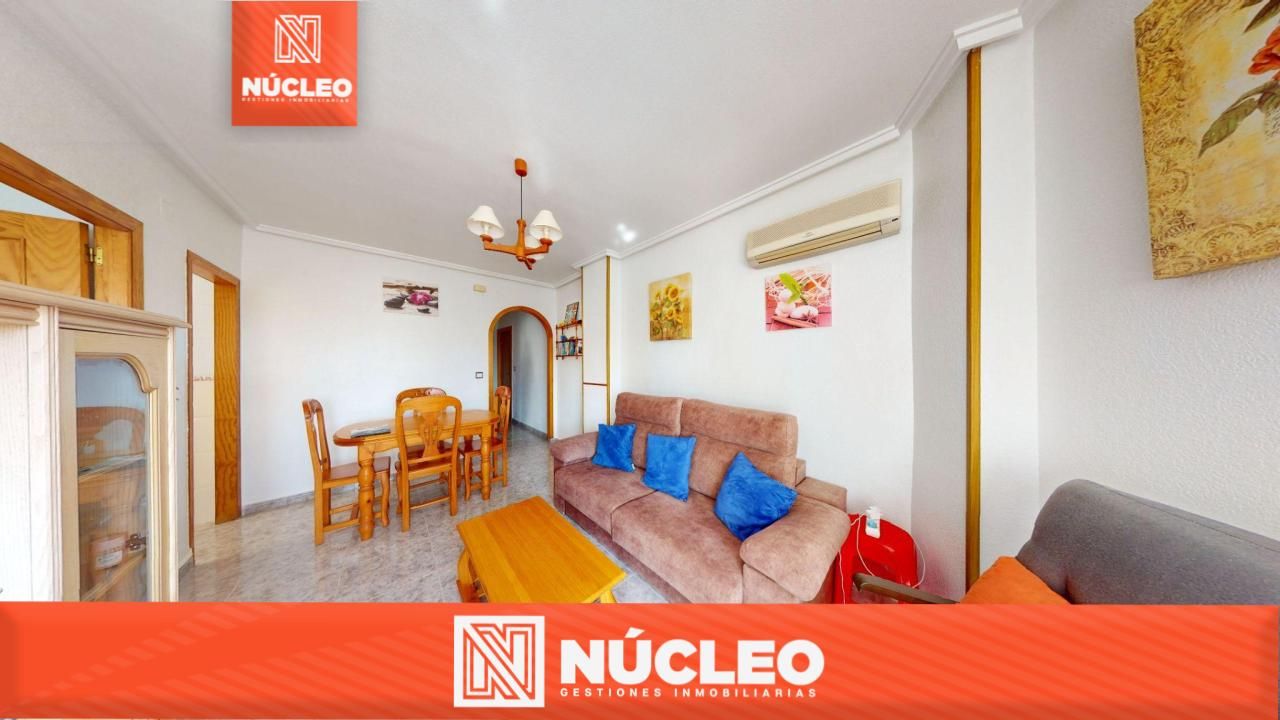Living room of Flat for sale in Torrevieja  with Air Conditioner, Heating and Furnished