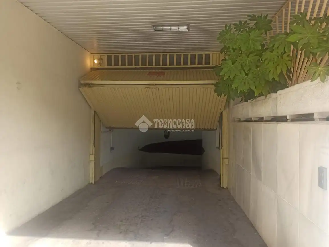 Aparcament de Garatge de lloguer en Madrid