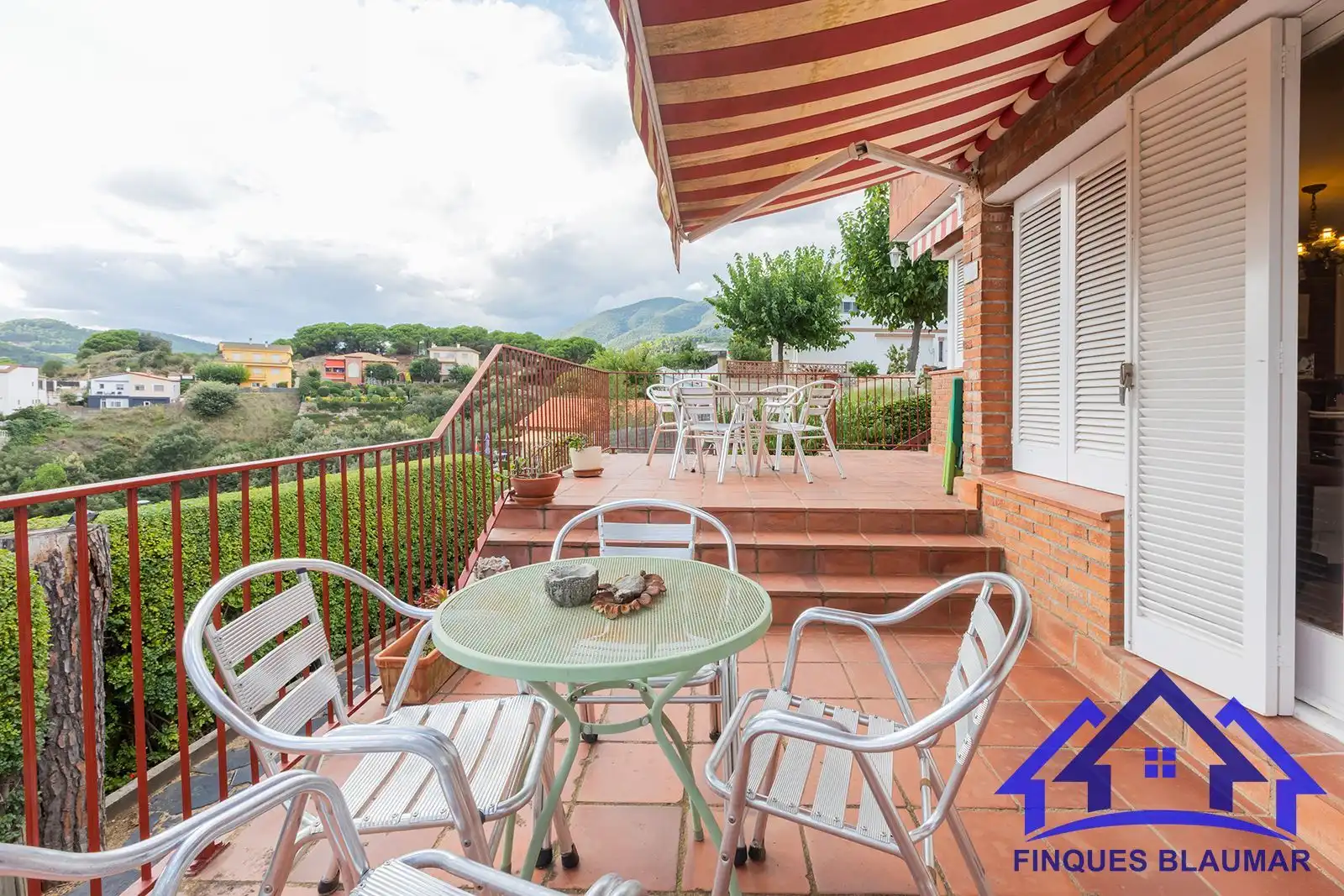Terrassa de Casa o xalet en venda en Sant Iscle de Vallalta amb Calefacció, Jardí privat i Terrassa