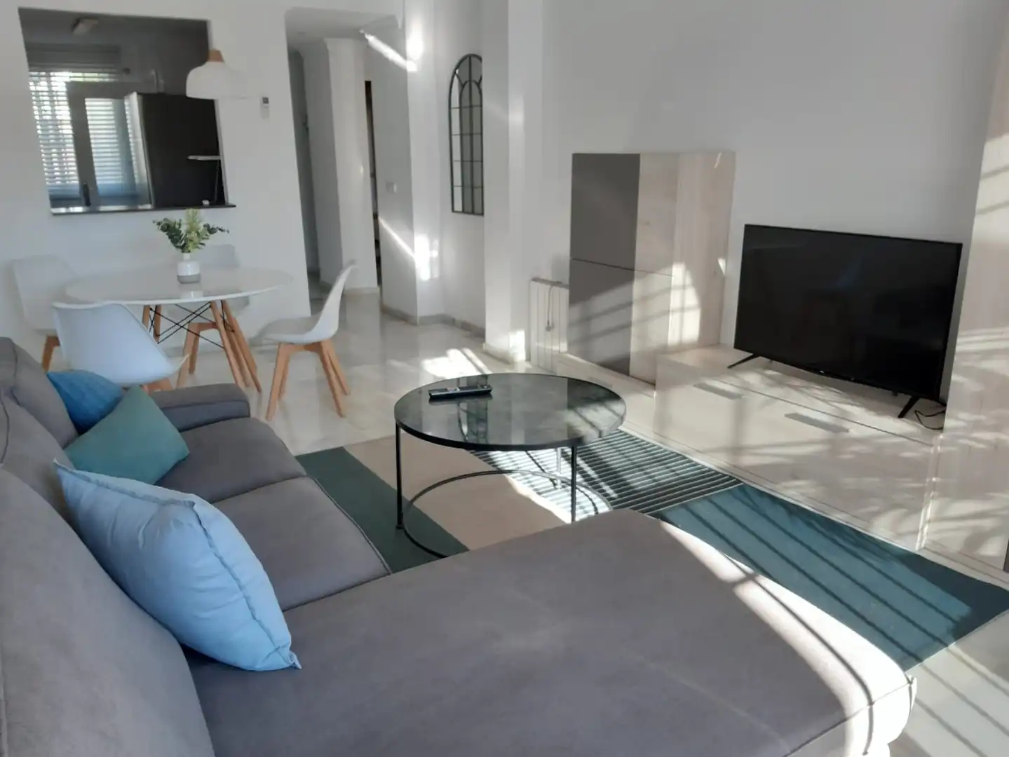 Living room of Apartments for rent in Marbella  with Air Conditioner, Heating and Terrace