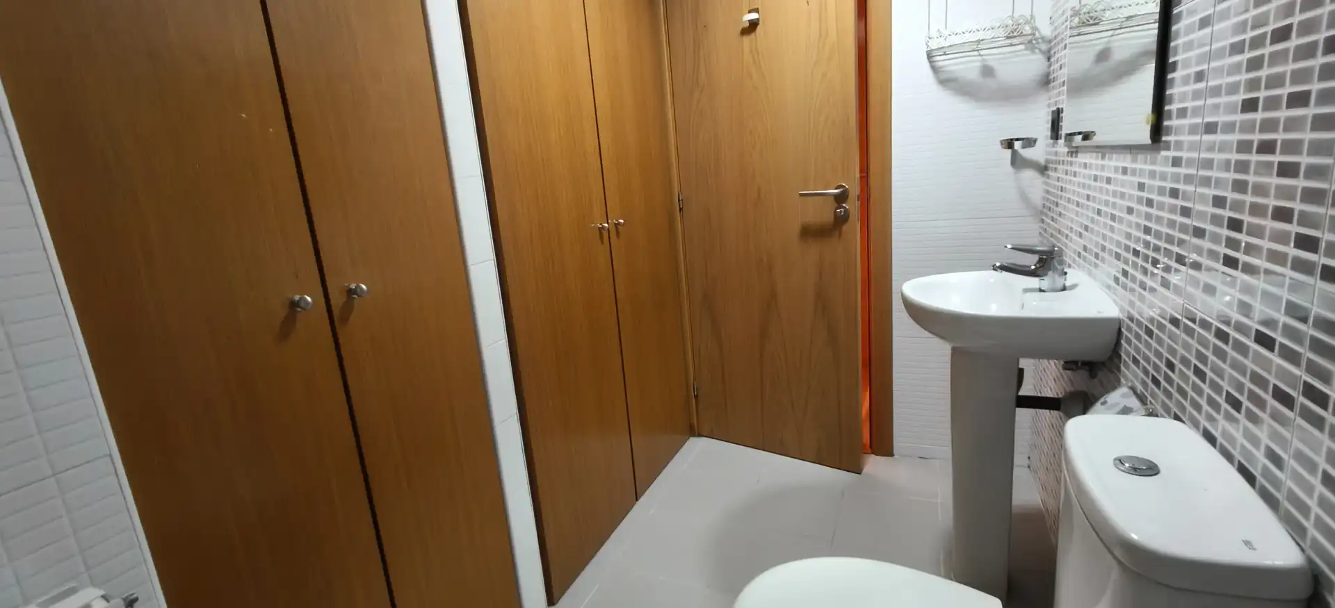 Badezimmer von Wohnung zum Verkauf in Sant Antoni de Vilamajor mit Abstellraum, Ofen und Balkon