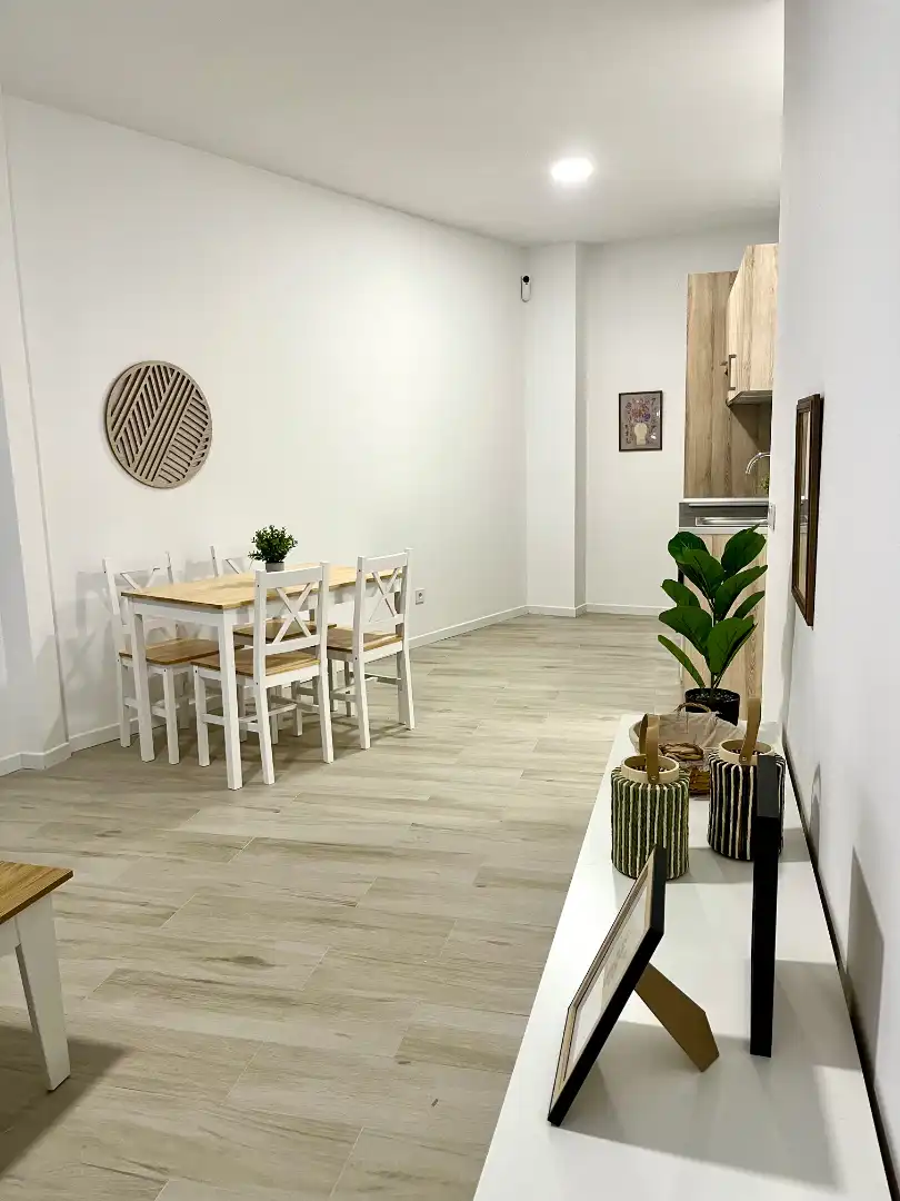 Menjador de Apartament en venda en Coslada amb Aire condicionat, Calefacció i Moblat