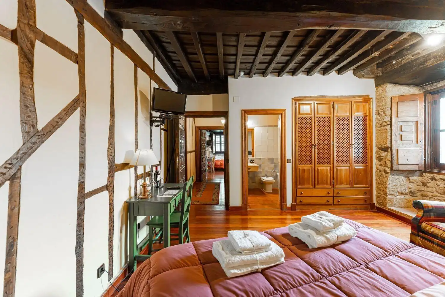 Dormitori de Finca rústica en venda en Candelario amb Calefacció, Jardí privat i Terrassa
