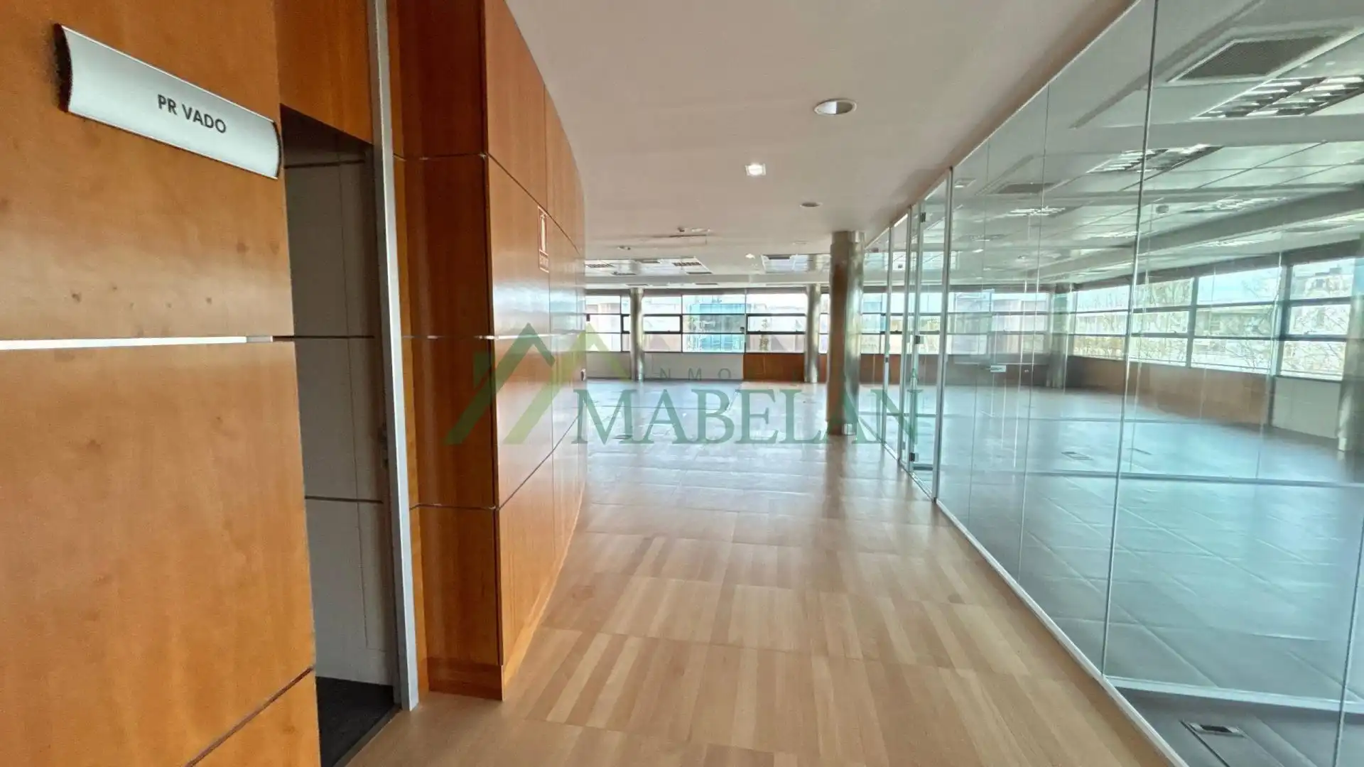 Oficina con ascensor en venta en El Pinar - Punta Galea, imagen 9