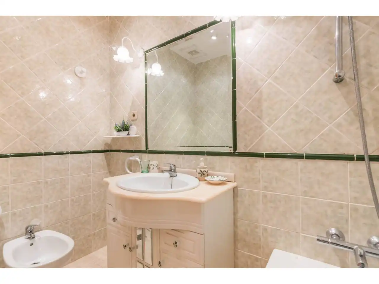 Bathroom of Flat for sale in Cartagena  with Air Conditioner, Terrace and Storage room