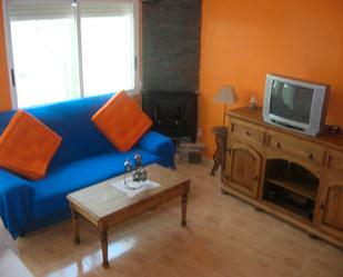 Living room of Single-family semi-detached to rent in Costur  with Terrace and Furnished