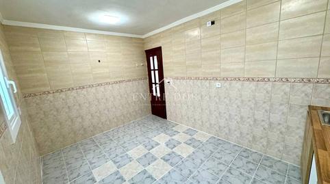 Foto 3 de Apartament en venda a Calle Roger de Llúria, Plaza Donoso Cortés - Avenida Magdalena, Castellón de la Plana / Castelló de la Plana