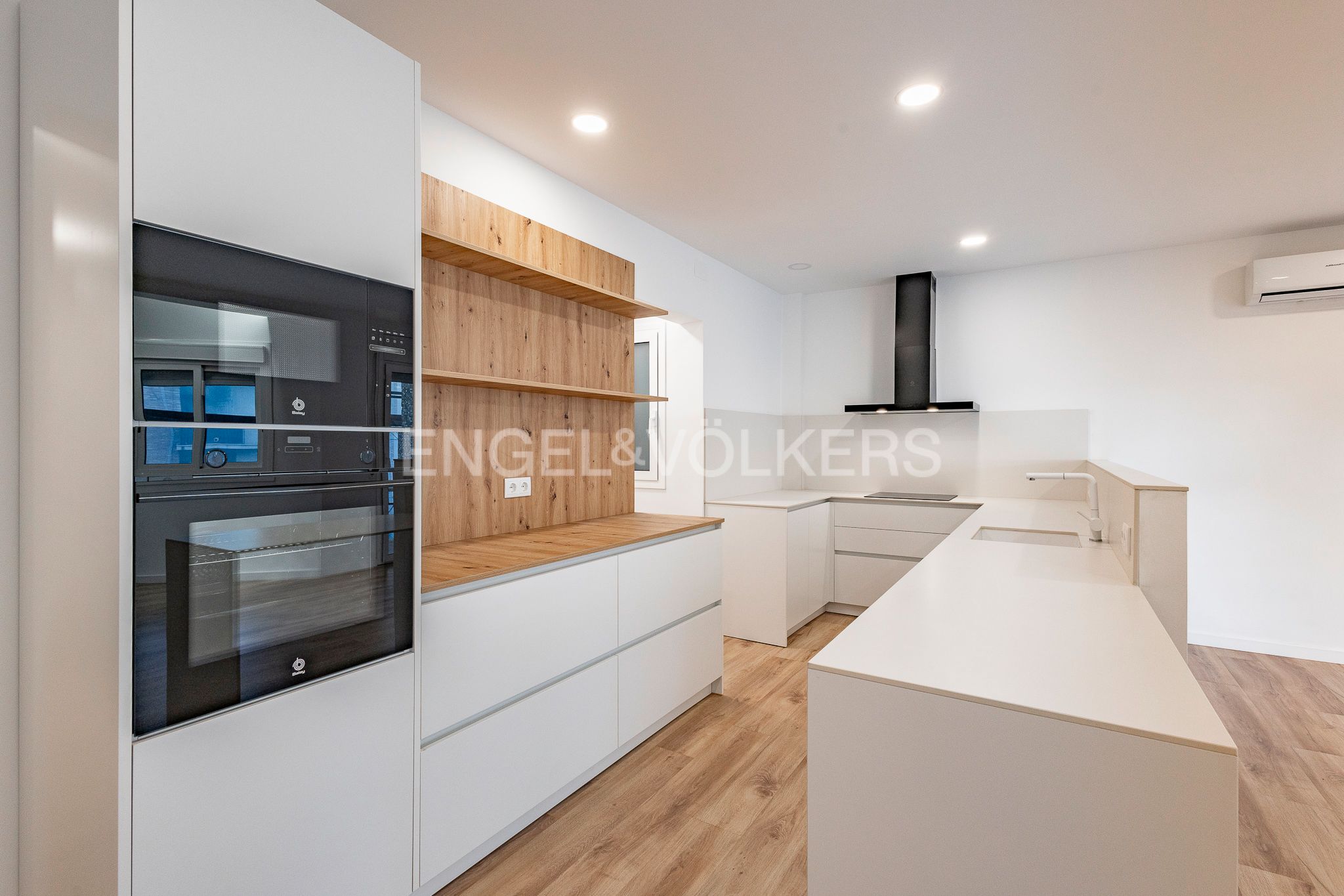 Cuina de Apartament en venda en  Tarragona Capital amb Aire condicionat, Calefacció i Parquet
