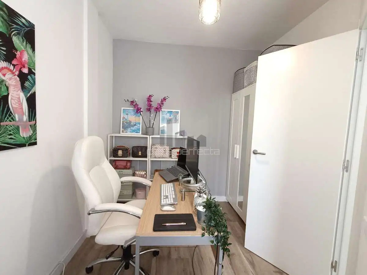 Habitación de Dúplex en venta en Arrecife con Aire acondicionado, Amueblado y Microondas
