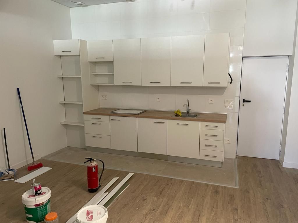 Kitchen of Office for sale in Andoain  with Air Conditioner and Heating